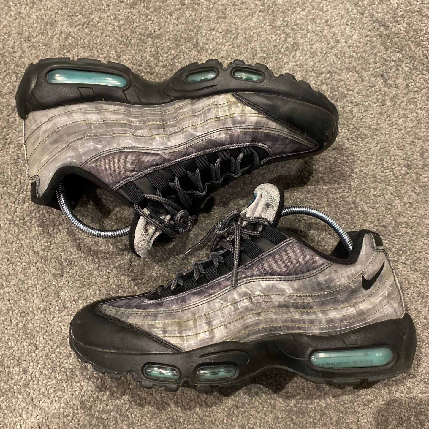 NIKE AIR MAX 95 (DNA) (9.5)
