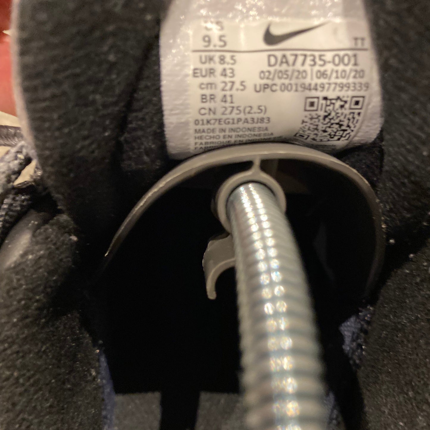 NIKE AIR MAX 95 (DNA) (9.5)