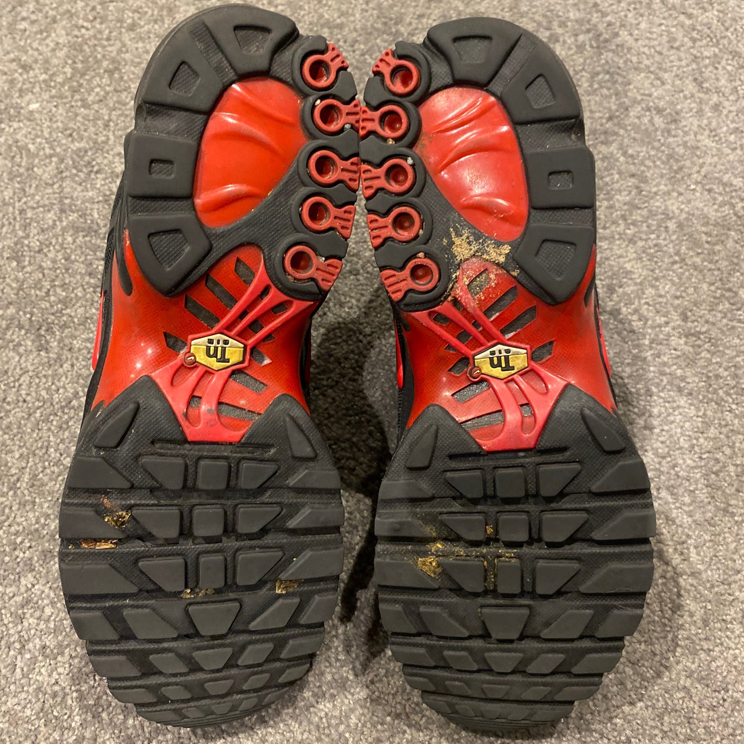 NIKE TN (HATES) (10)