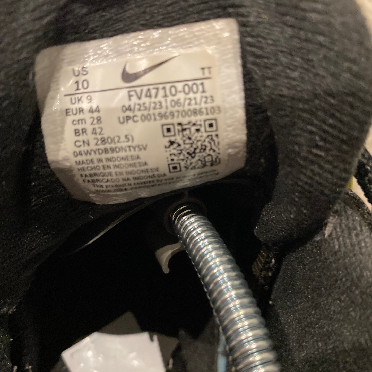 NIKE AIR MAX 95 (REVERSE NEONS)