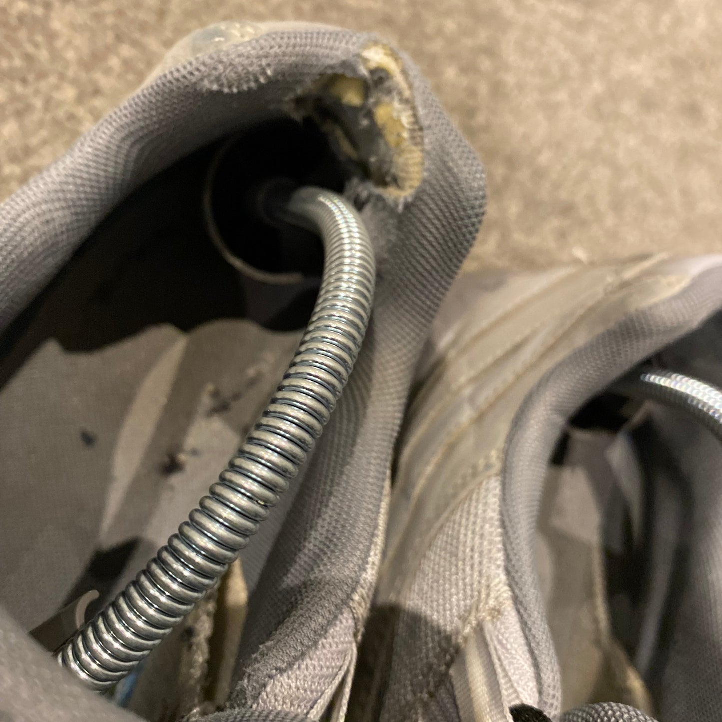 NIKE AIR MAX 95 WOLF GREY (9)