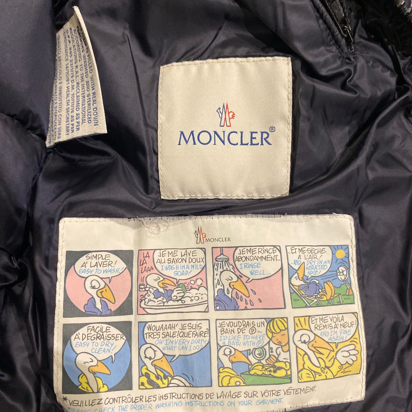 MONCLER JACKET (S)