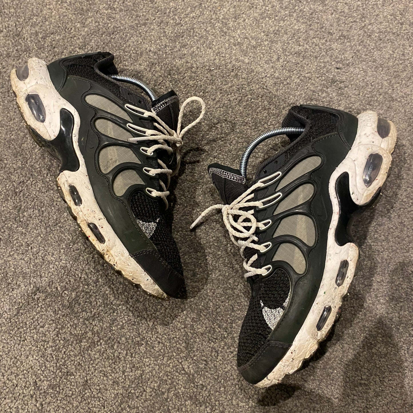 NIKE AIR MAX TERRASCAPES (9.5)