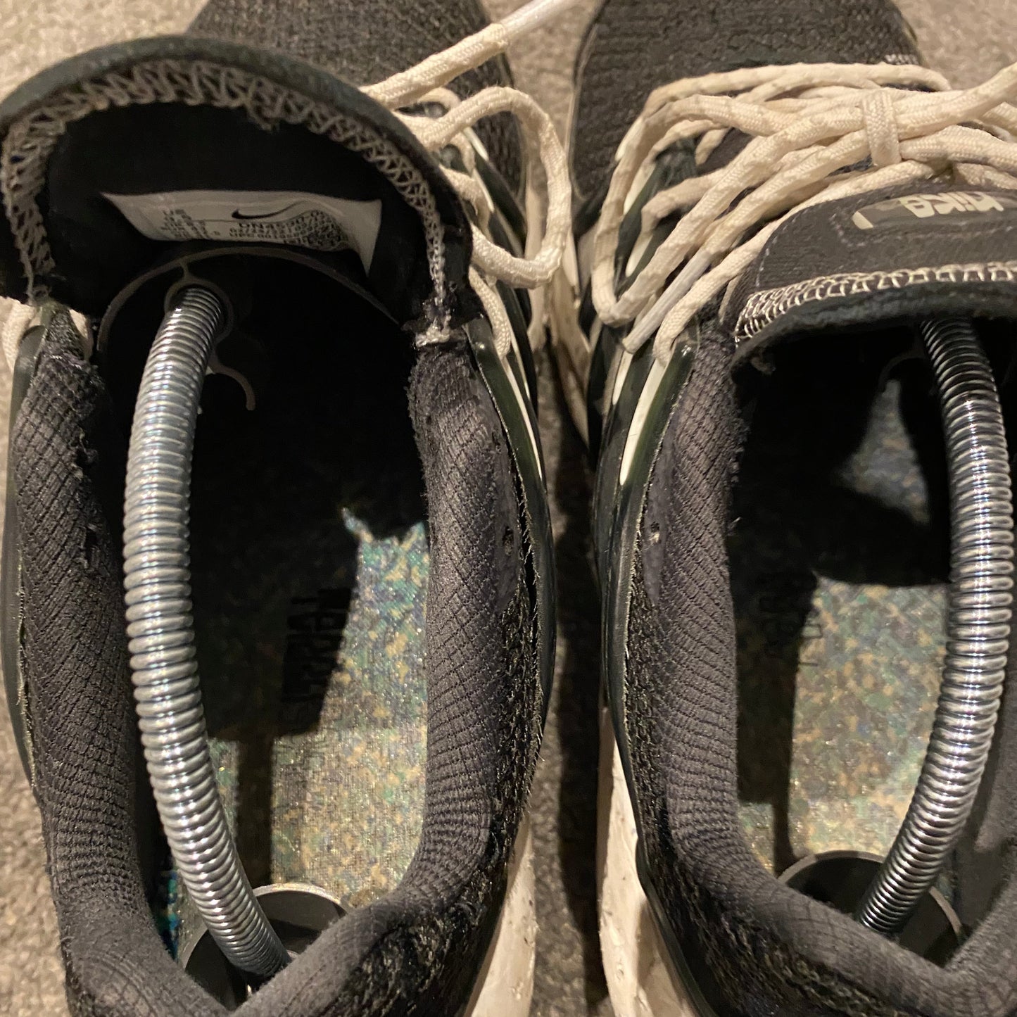 NIKE AIR MAX TERRASCAPES (9.5)