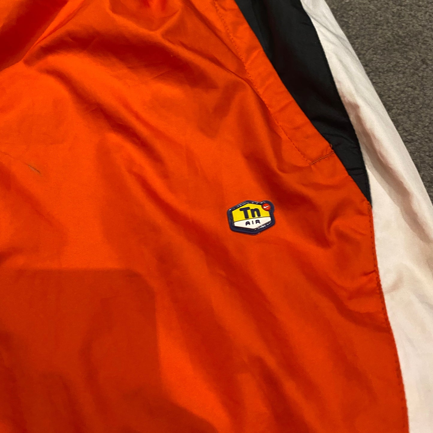 NIKE TN SPRAYPANTS (XL)