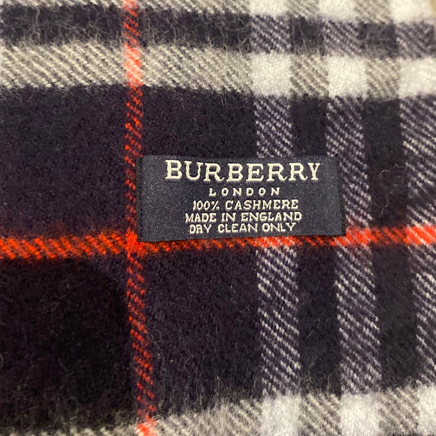 BURBERRY SCARF (OS)
