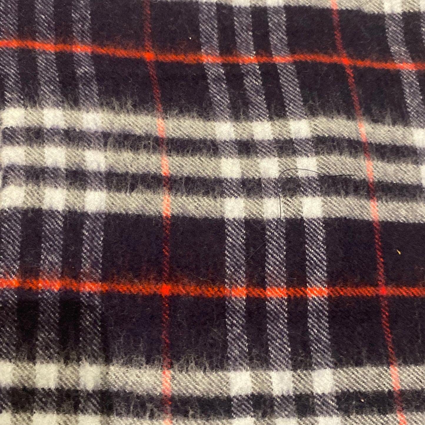 BURBERRY SCARF (OS)