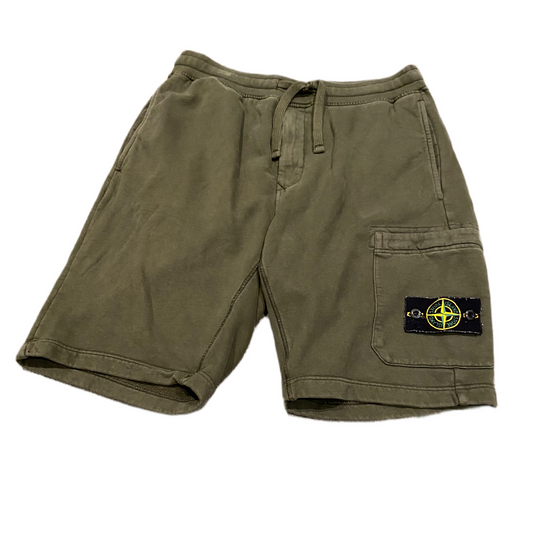 STONE ISLAND SHORTS (M)
