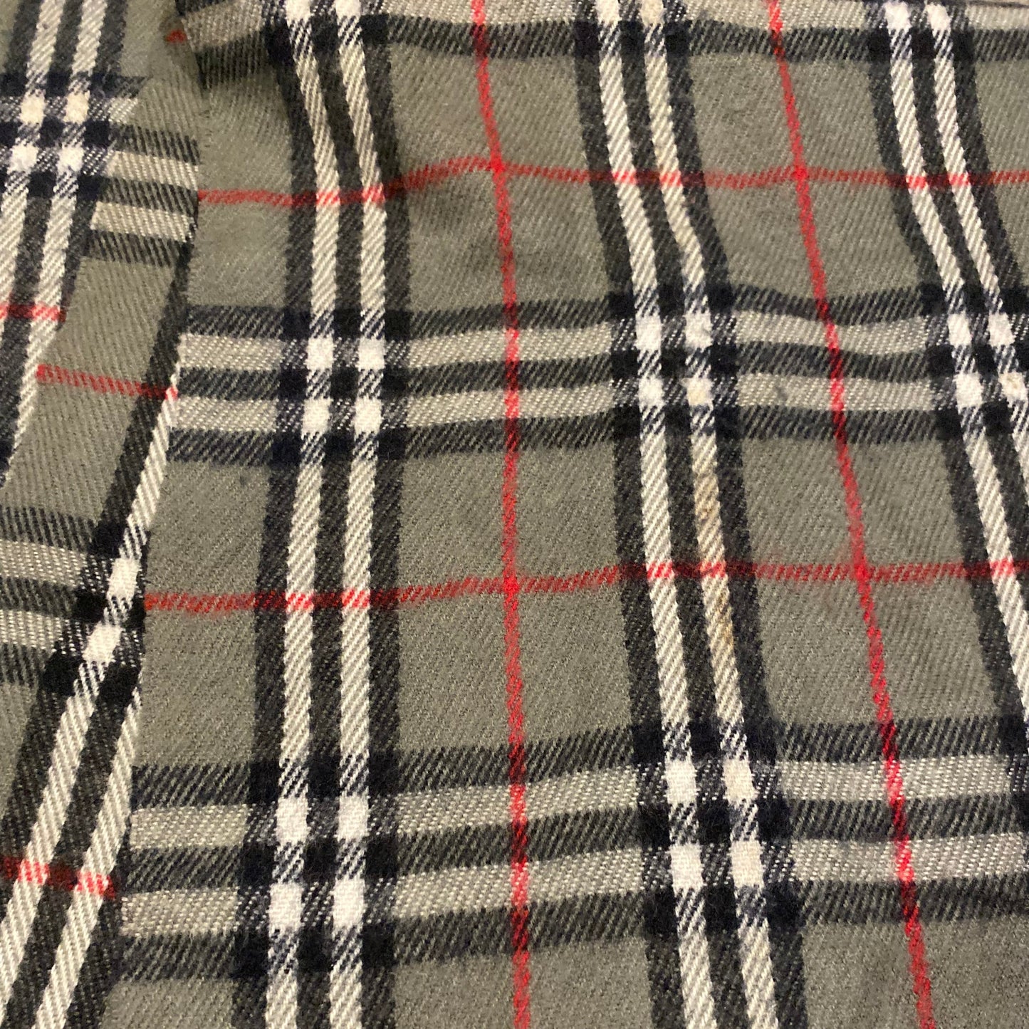 BURBERRY SCARF (OS)