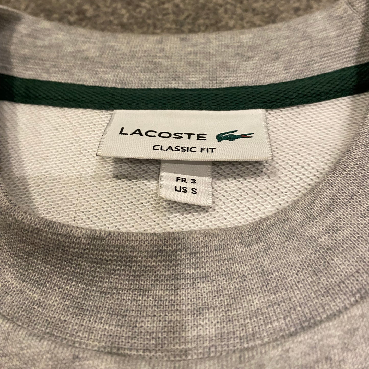 LACOSTE CREWNECK (S)