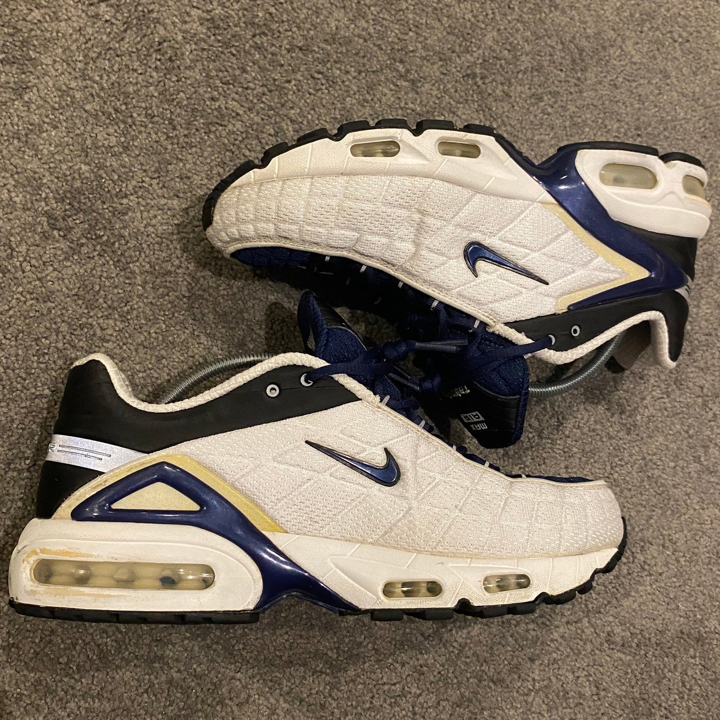 NIKE TAILWIND V (10)