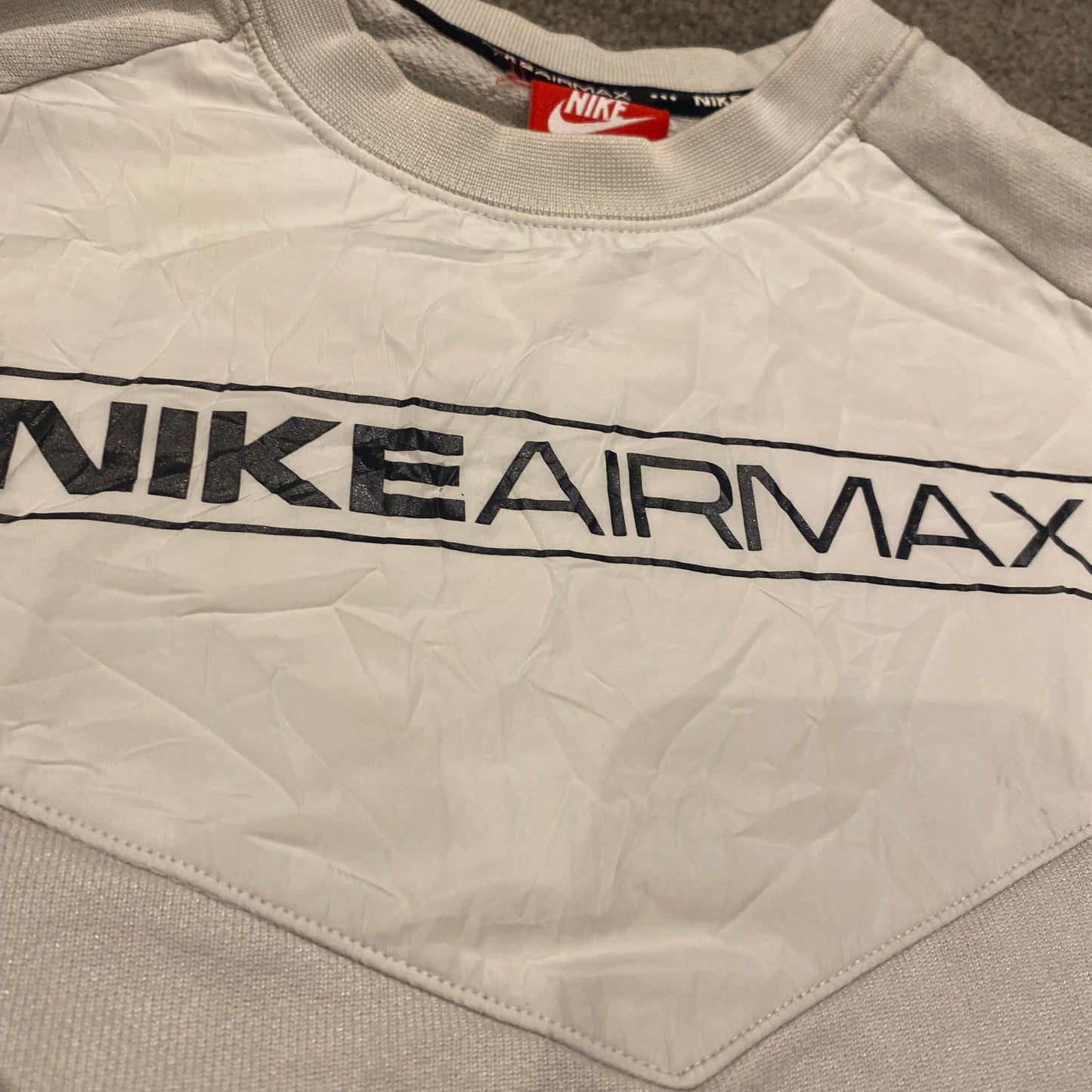 NIKE AIR MAX CREWNECK (S)