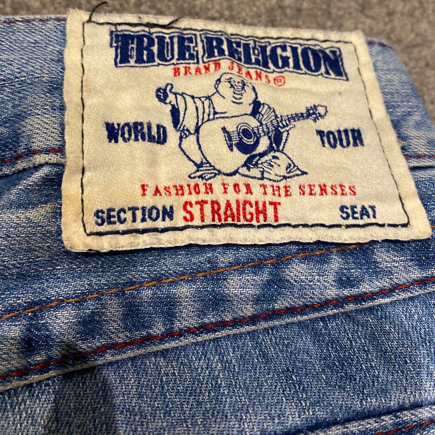 TRUE RELIGION JEANS (32)