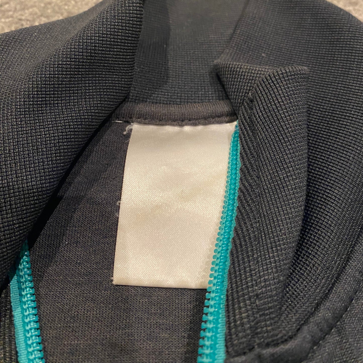 ADIDAS ZIP-UP JACKET (S)