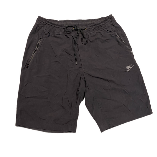NIKE SPRAYSHORTS (L)