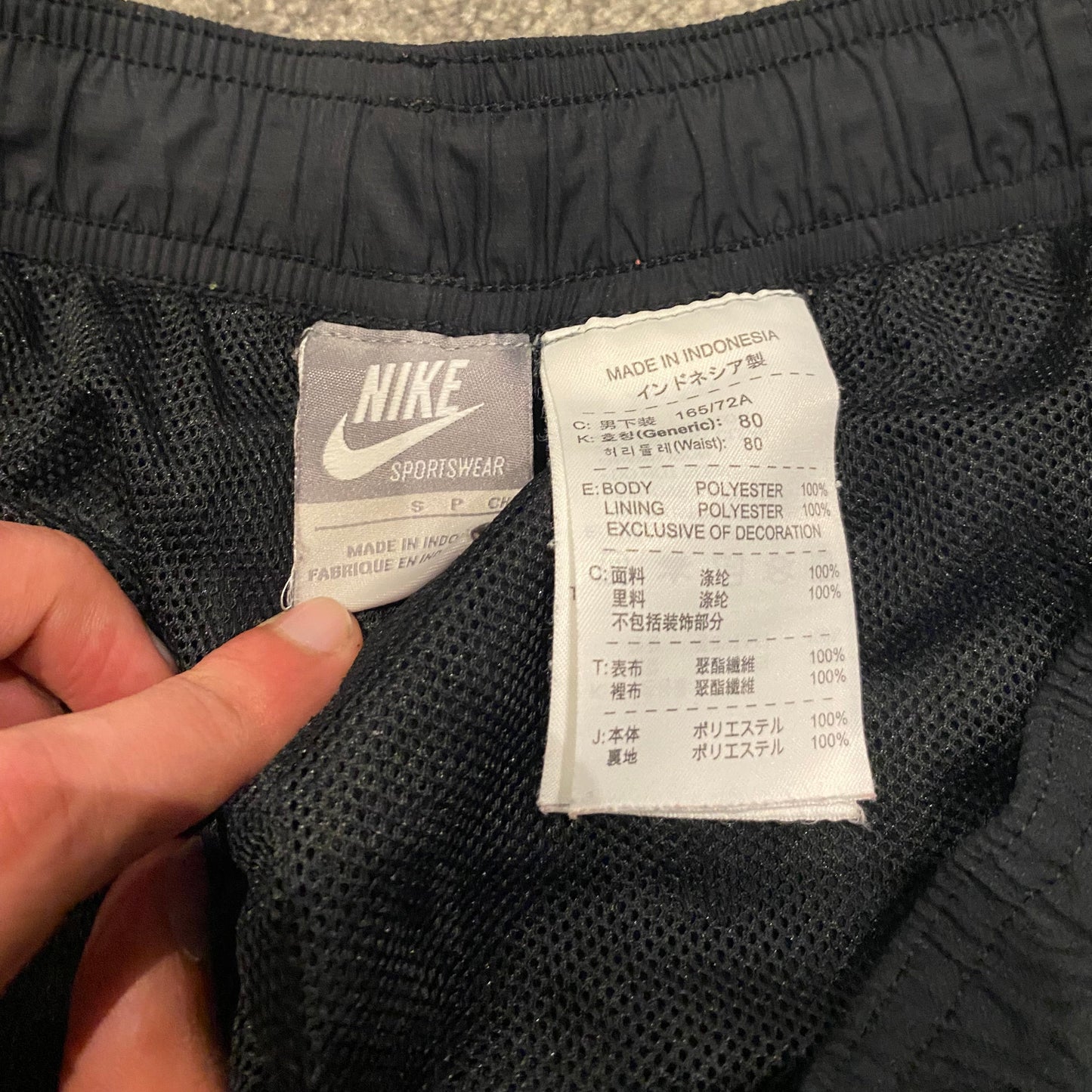 NIKE 3/4 SHORTS (M)