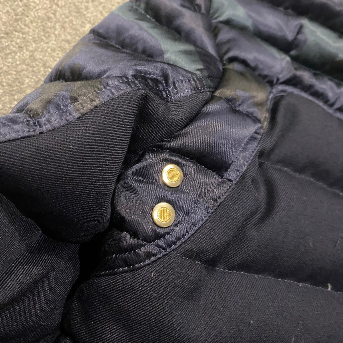 BALMAIN PUFFER JACKET (M)