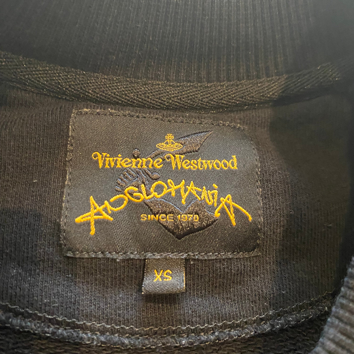 VIVIENNE WESTWOOD CREWNECK (S)