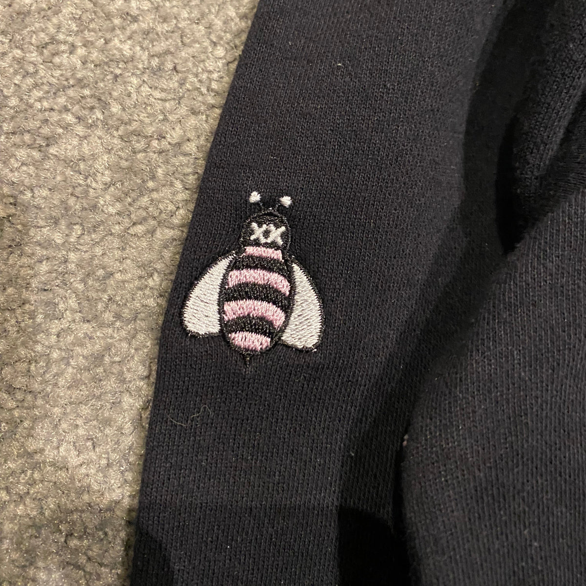 DIOR X KAWS CREWNECK (M)