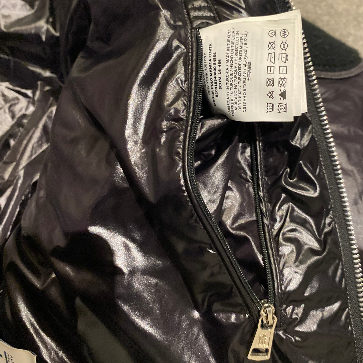 MONCLER JACKET (S)