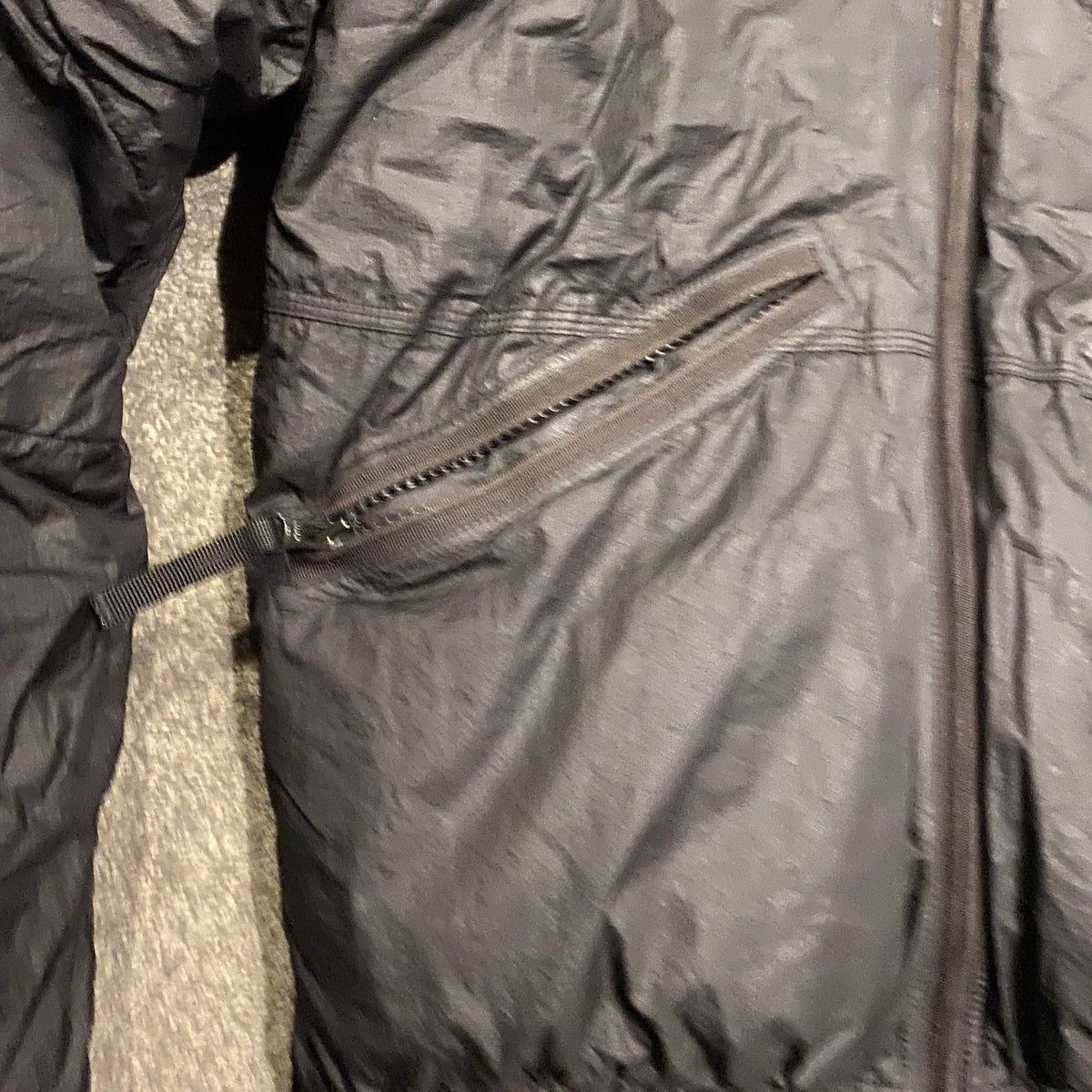 STONE ISLAND PUFFER (M)