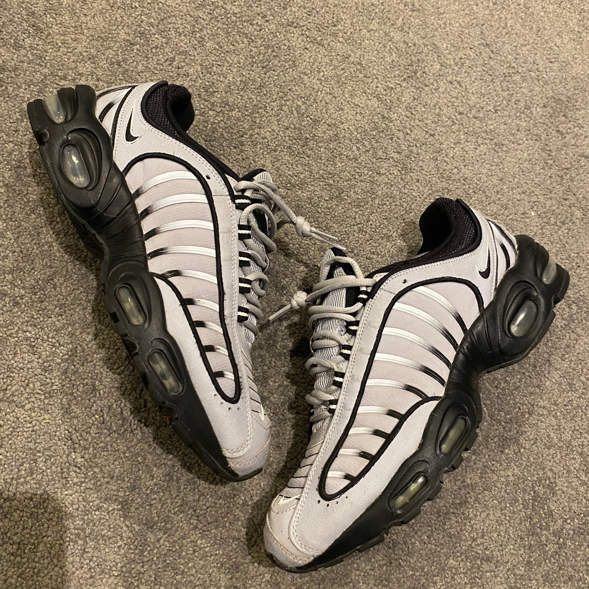 NIKE TAILWIND 4 'WOLF GREY' (11.5)