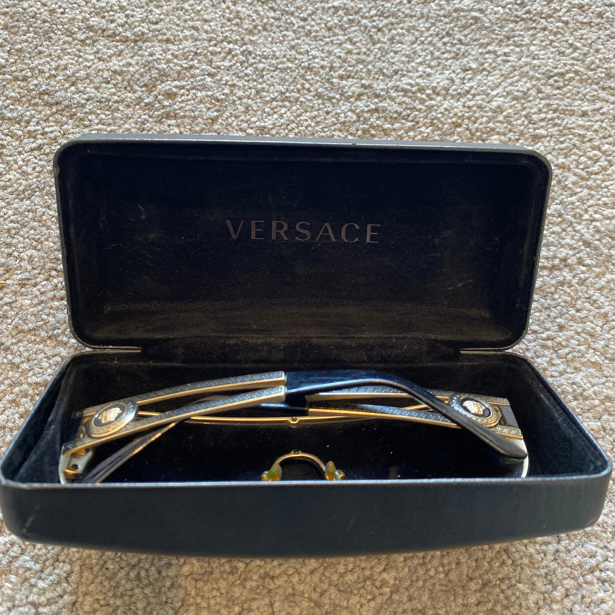 VERSACE SHADES