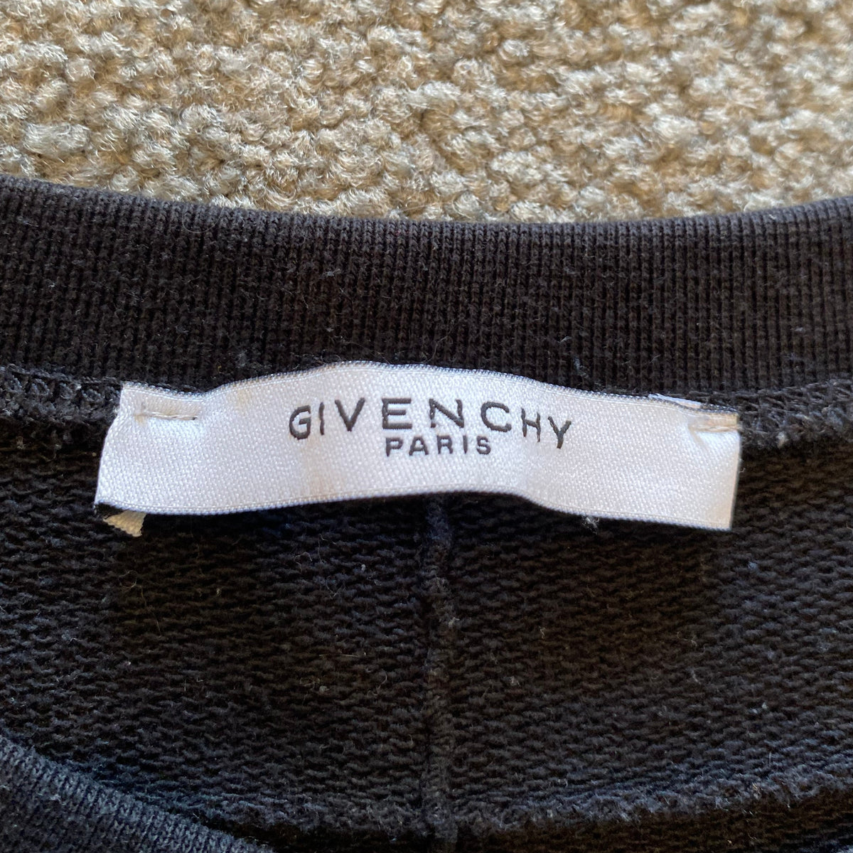 GIVENCHY CREWNECK (M)
