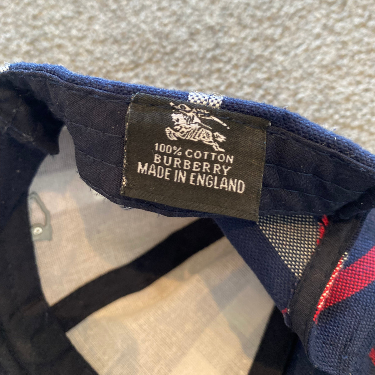 BURBERRY CAP (0S)