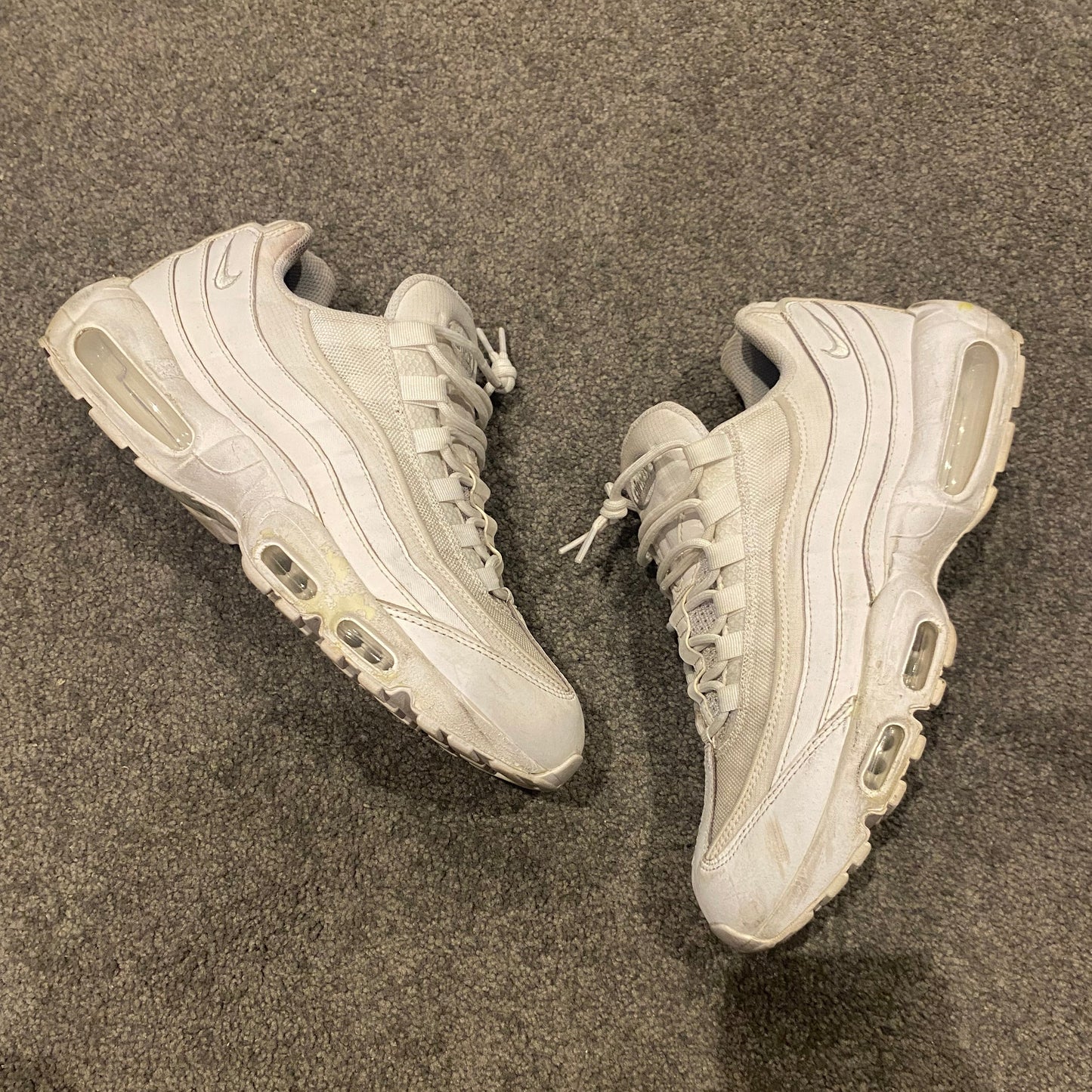 NIKE AIR MAX 95 TRIPLE WHITE (10US)