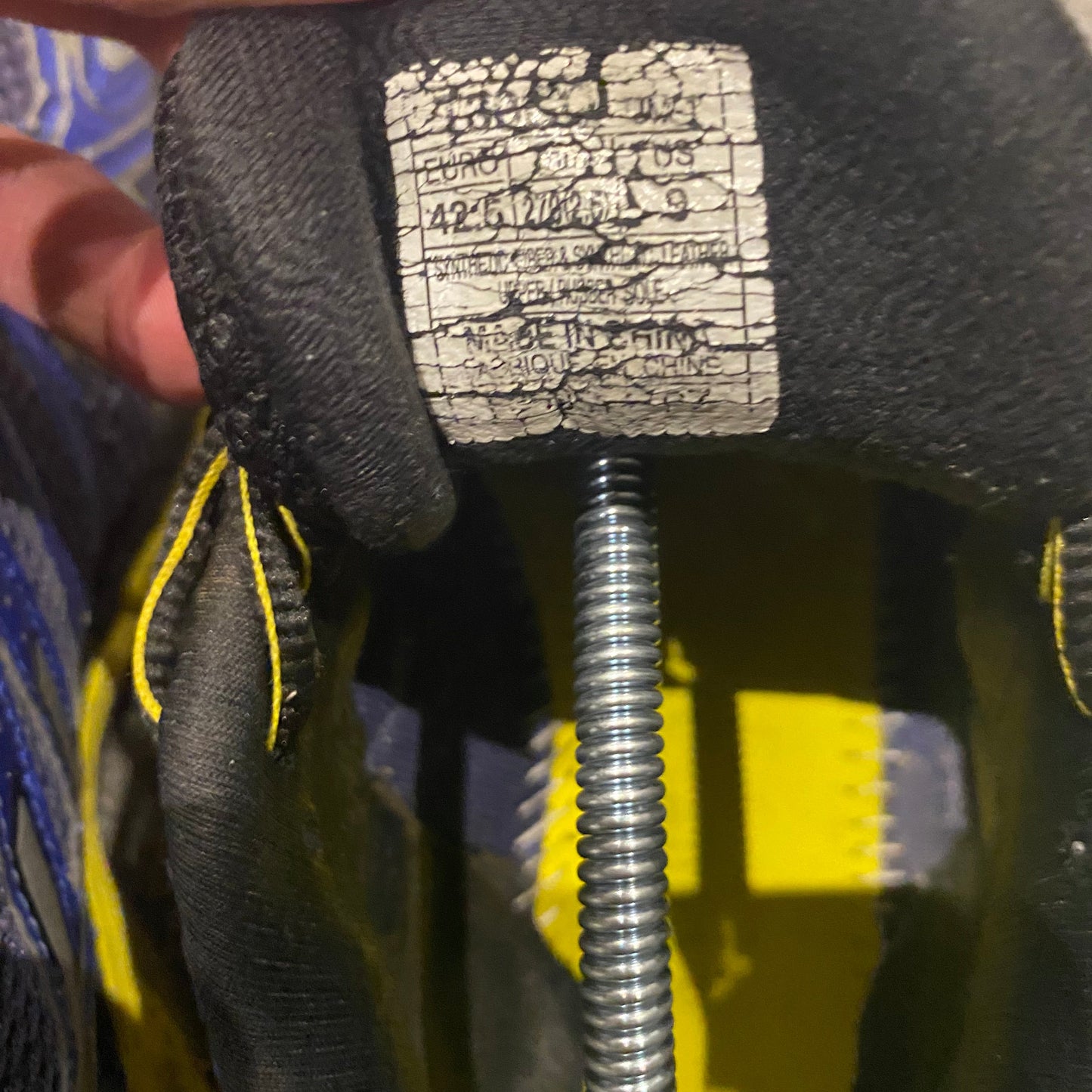 AISCS GEL KAYANO 20 (9US)