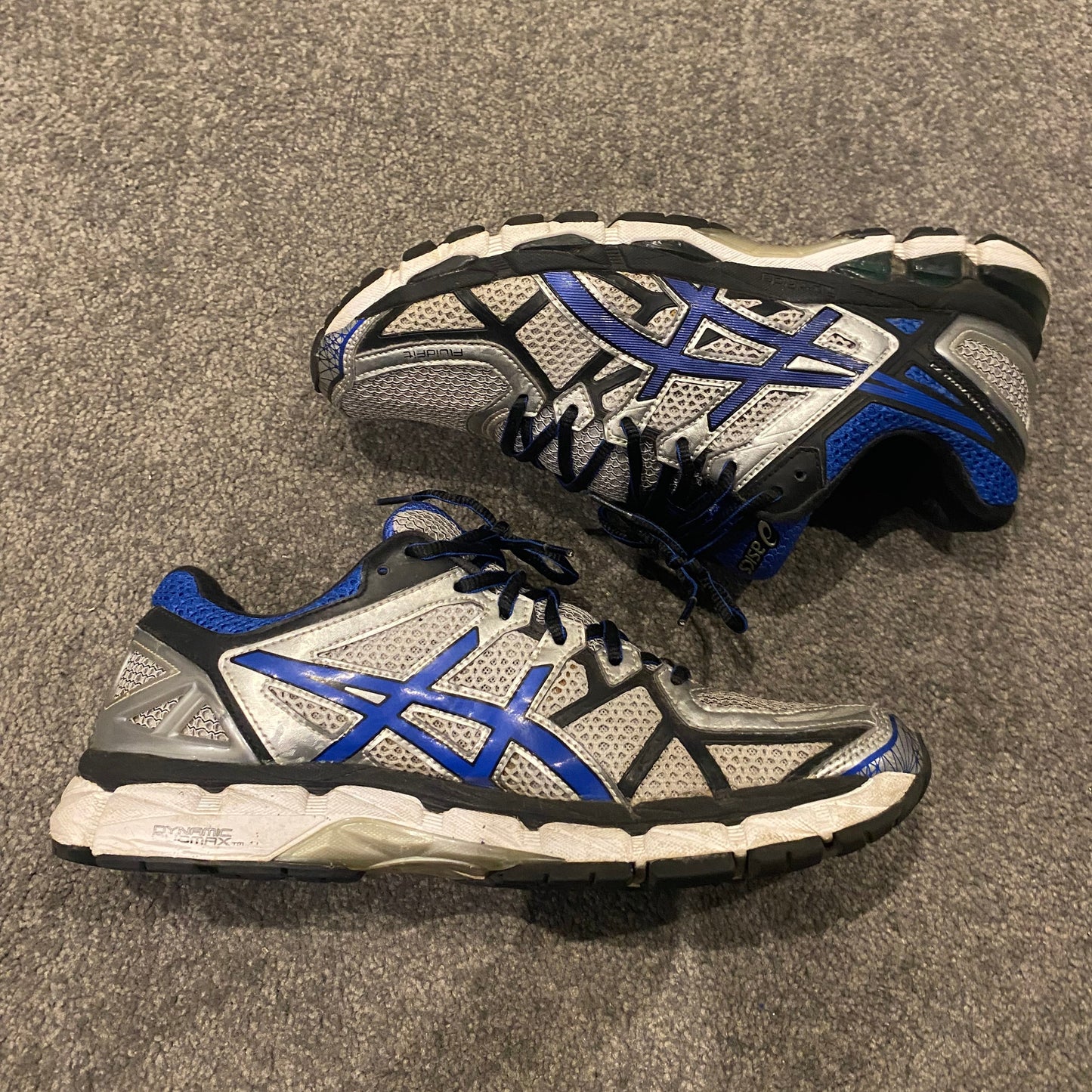 ASICS KAYANO 21 (10.5US)