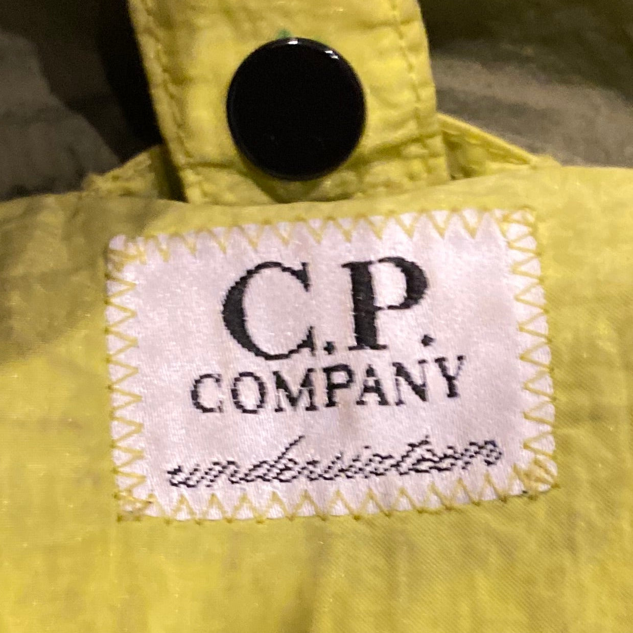 CP COMPANY GILET (XS)