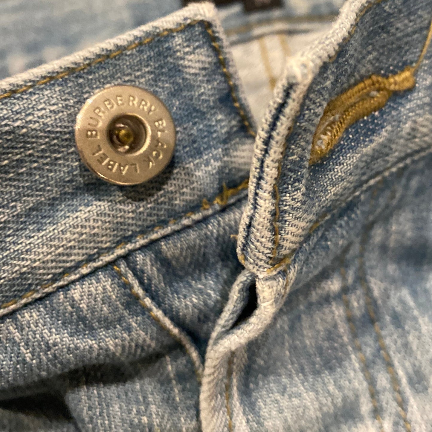 BURBERRY BLACK LABEL JEANS (32)