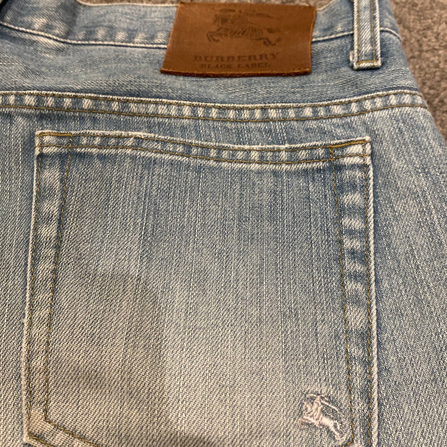BURBERRY BLACK LABEL JEANS (32)