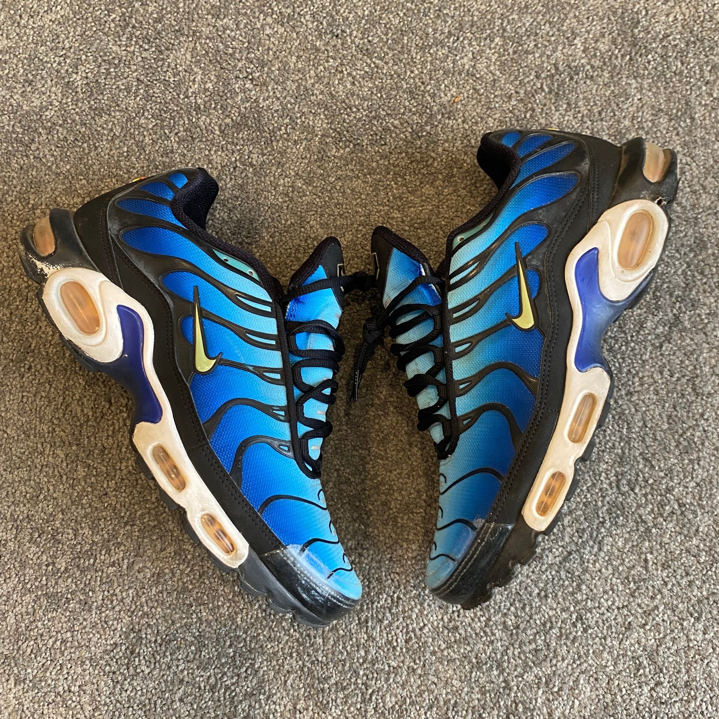 NIKE TN HYPERBLUES (10.5)