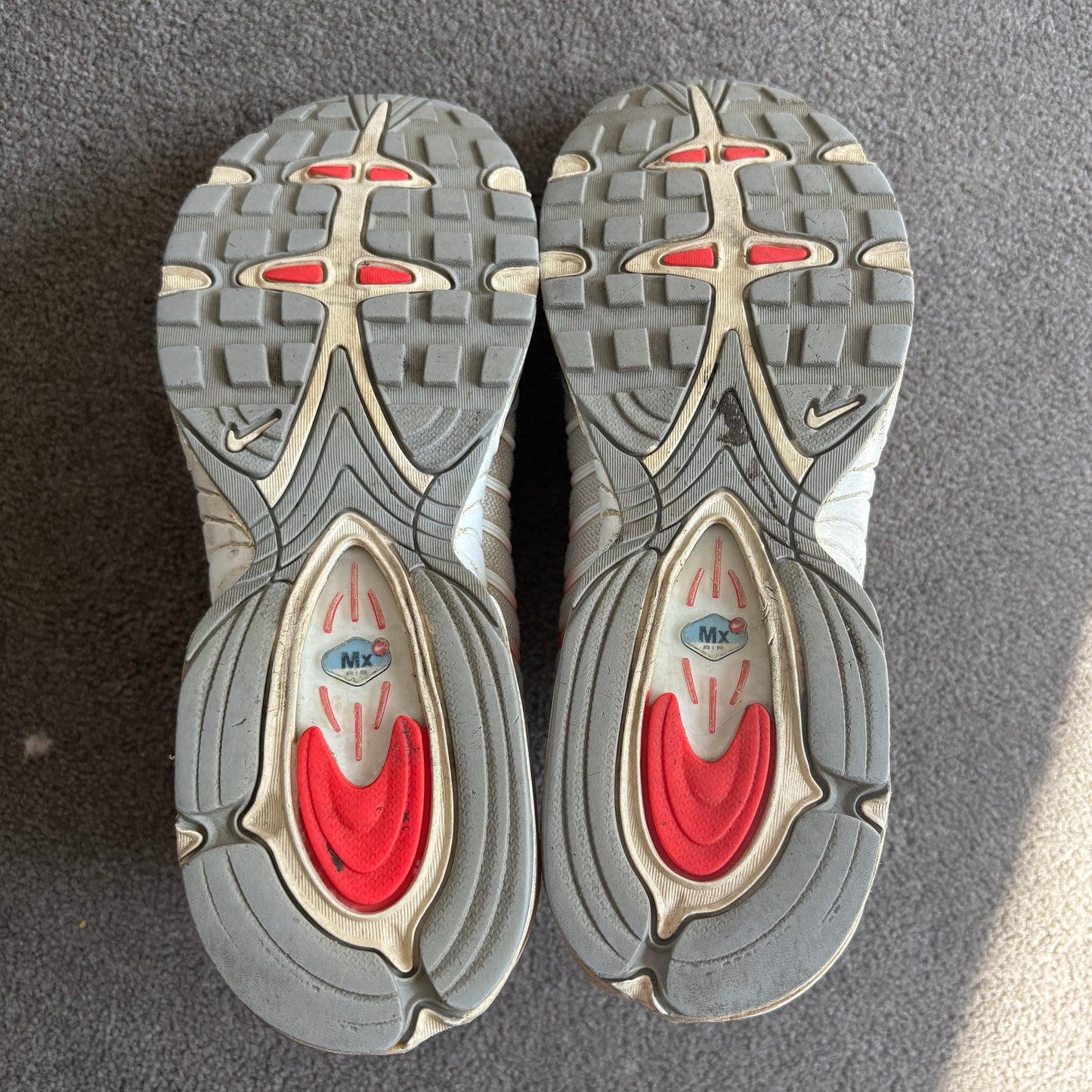 NIKE TAILWIND IV (12.5)