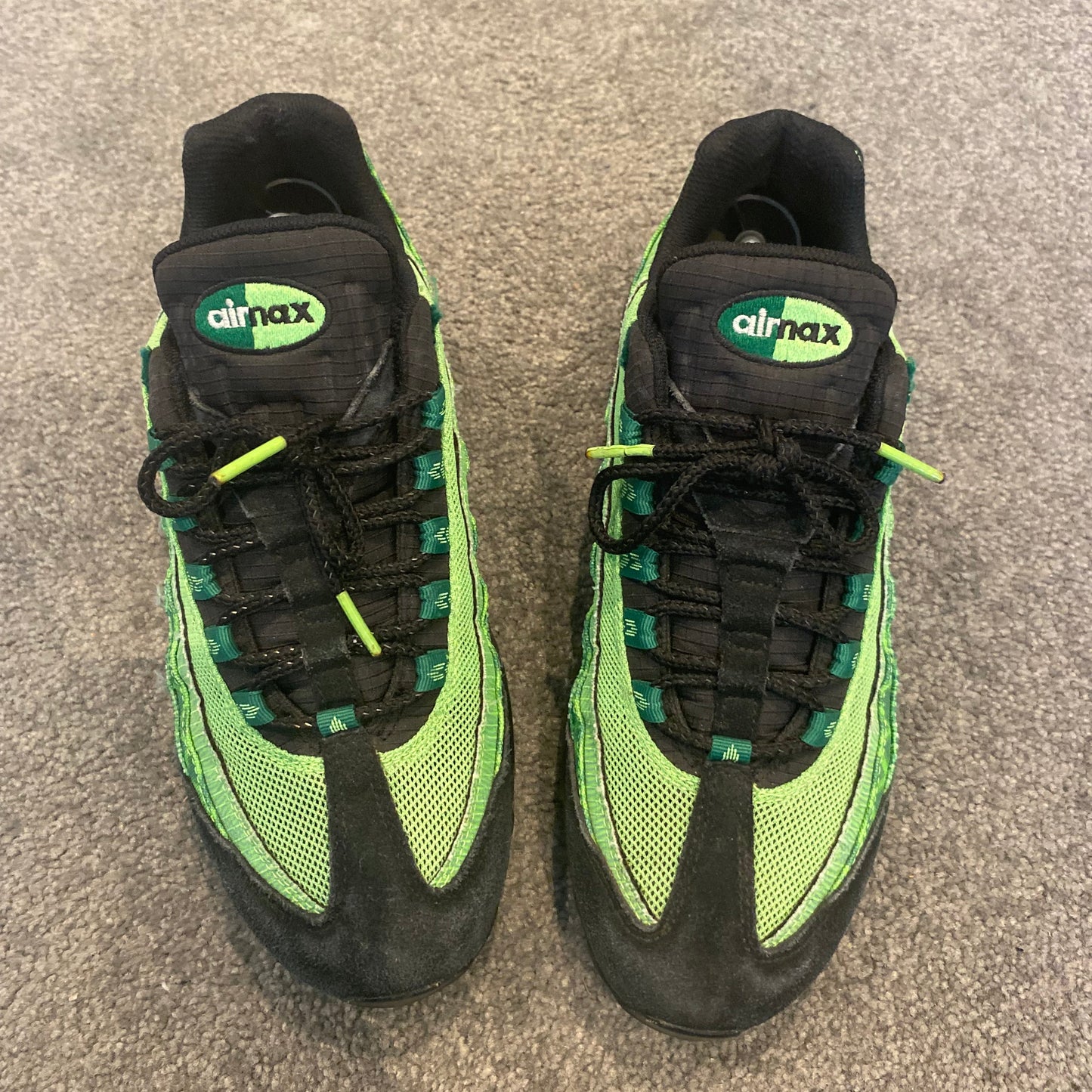 NIKE AIR MAX 95'S NAIJA'S (8.5)