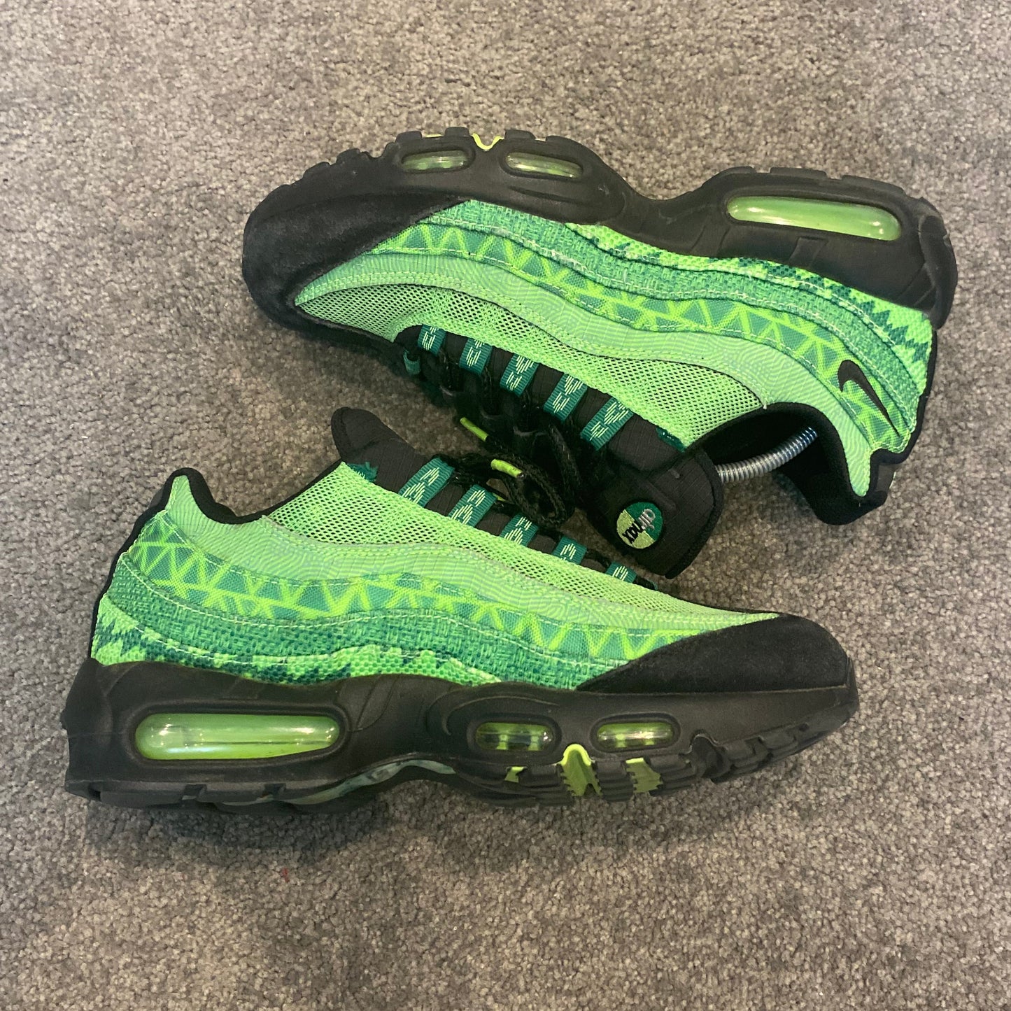 NIKE AIR MAX 95'S NAIJA'S (8.5)