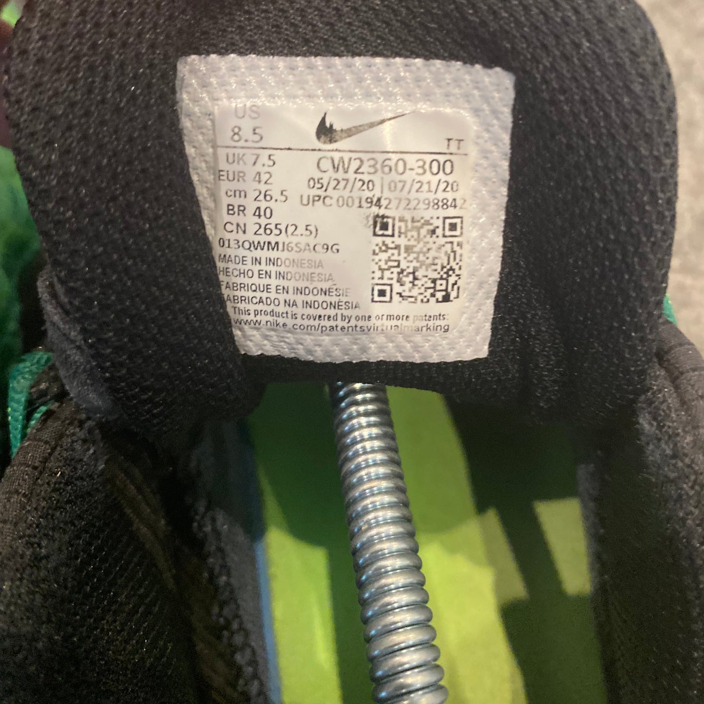NIKE AIR MAX 95'S NAIJA'S (8.5)