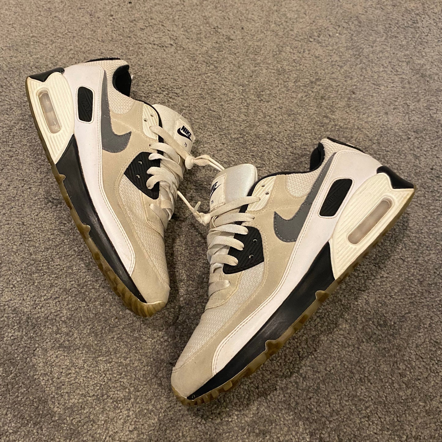 NIKE AIR MAX 90 PANDAS (10.5)