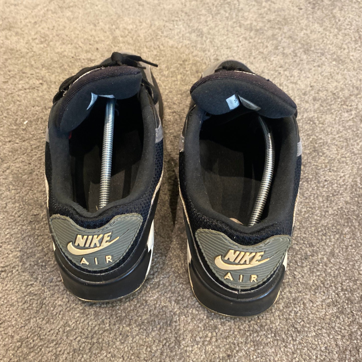 NIKE AIR MAX 90 GREYSCALES (10.5)