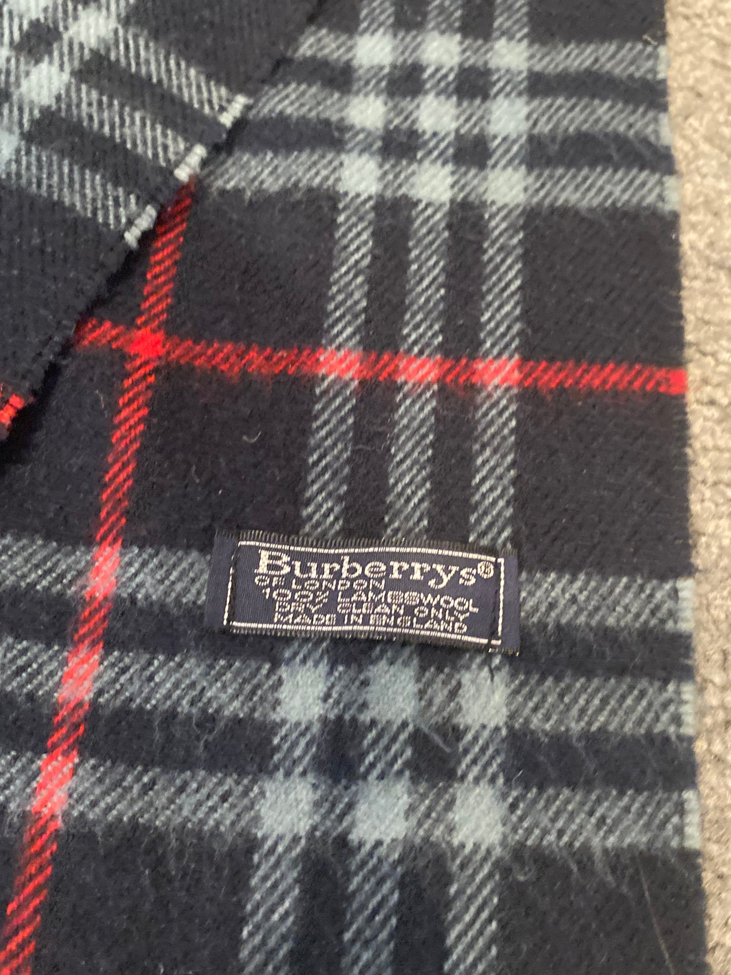BURBERRY SCARF (OS)