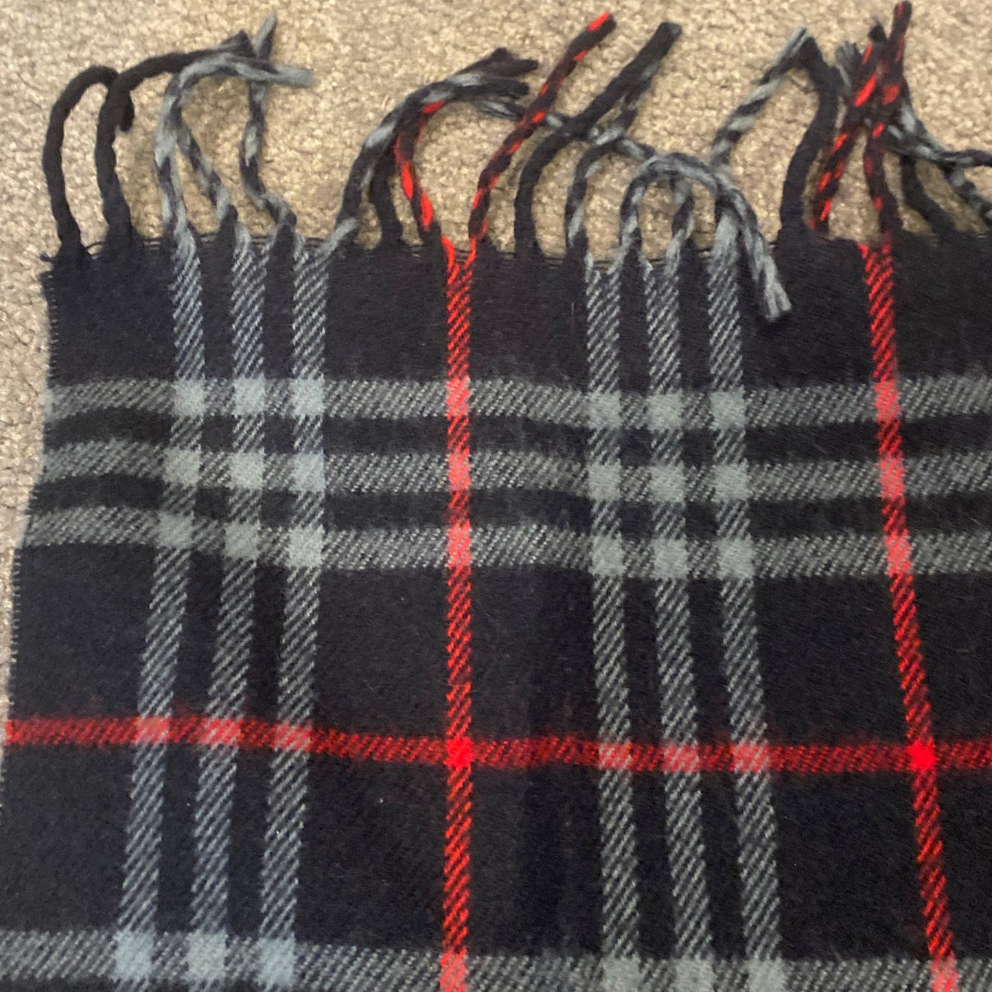 BURBERRY SCARF (OS)