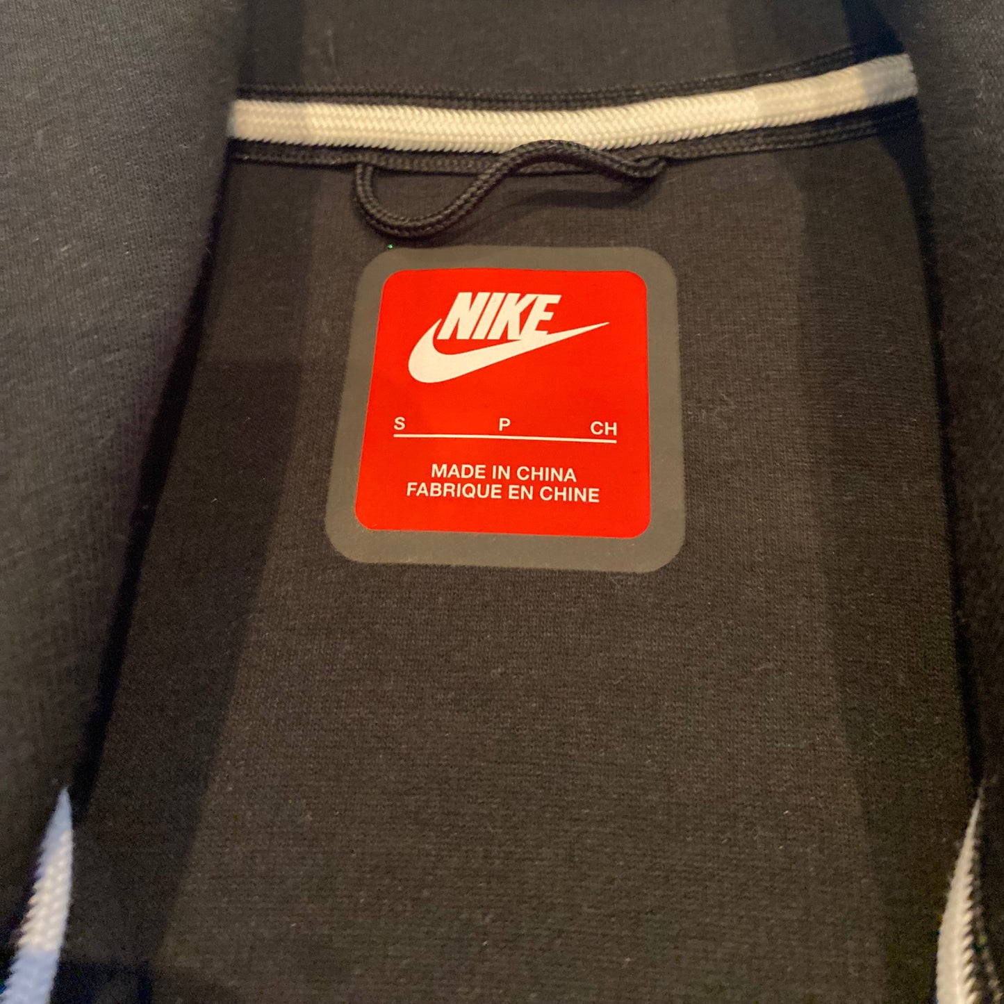 NIKE TECH FLEECE TRACKSUIT (S,L)