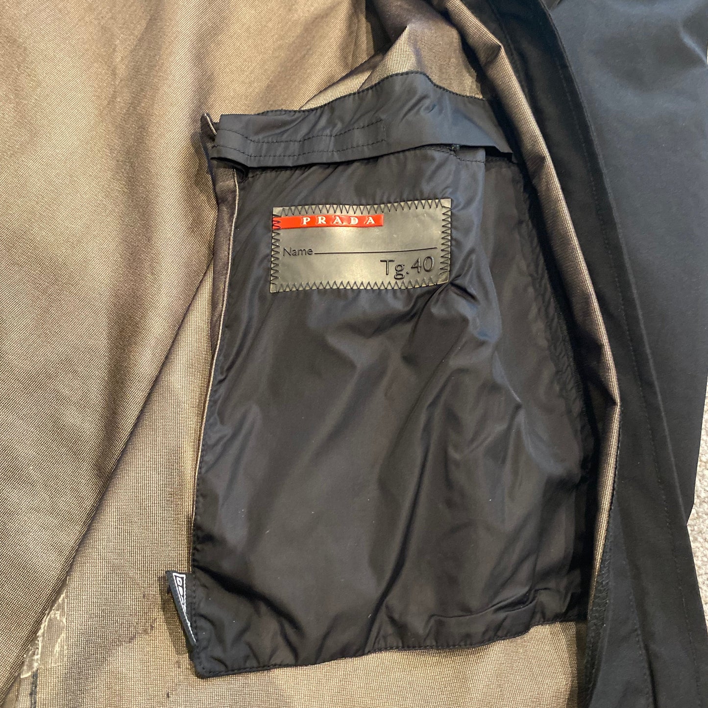 PRADA GORETEX JACKET (XS)
