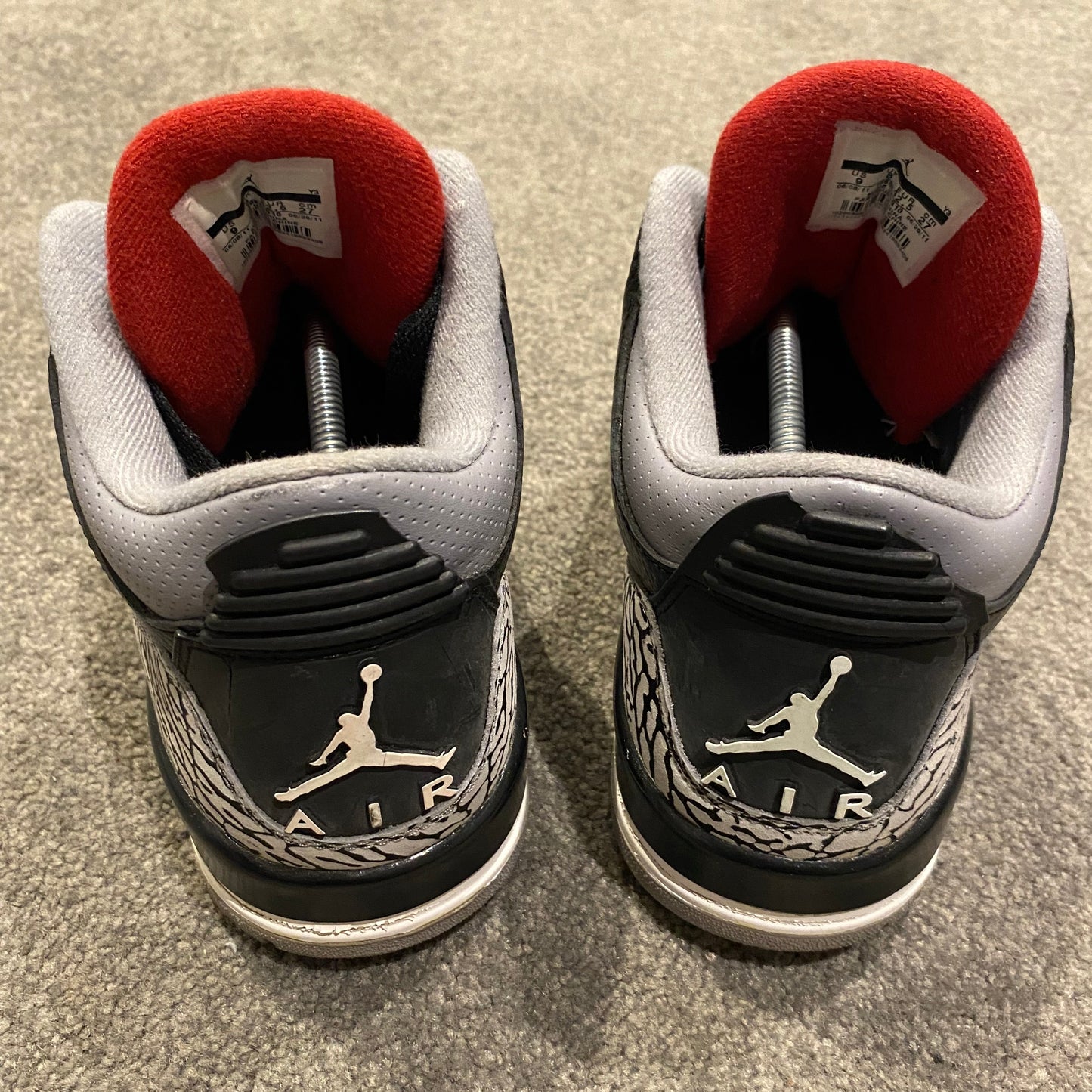 NIKE AIR JORDAN 3 RETRO "RED CEMENTS" (8.5)