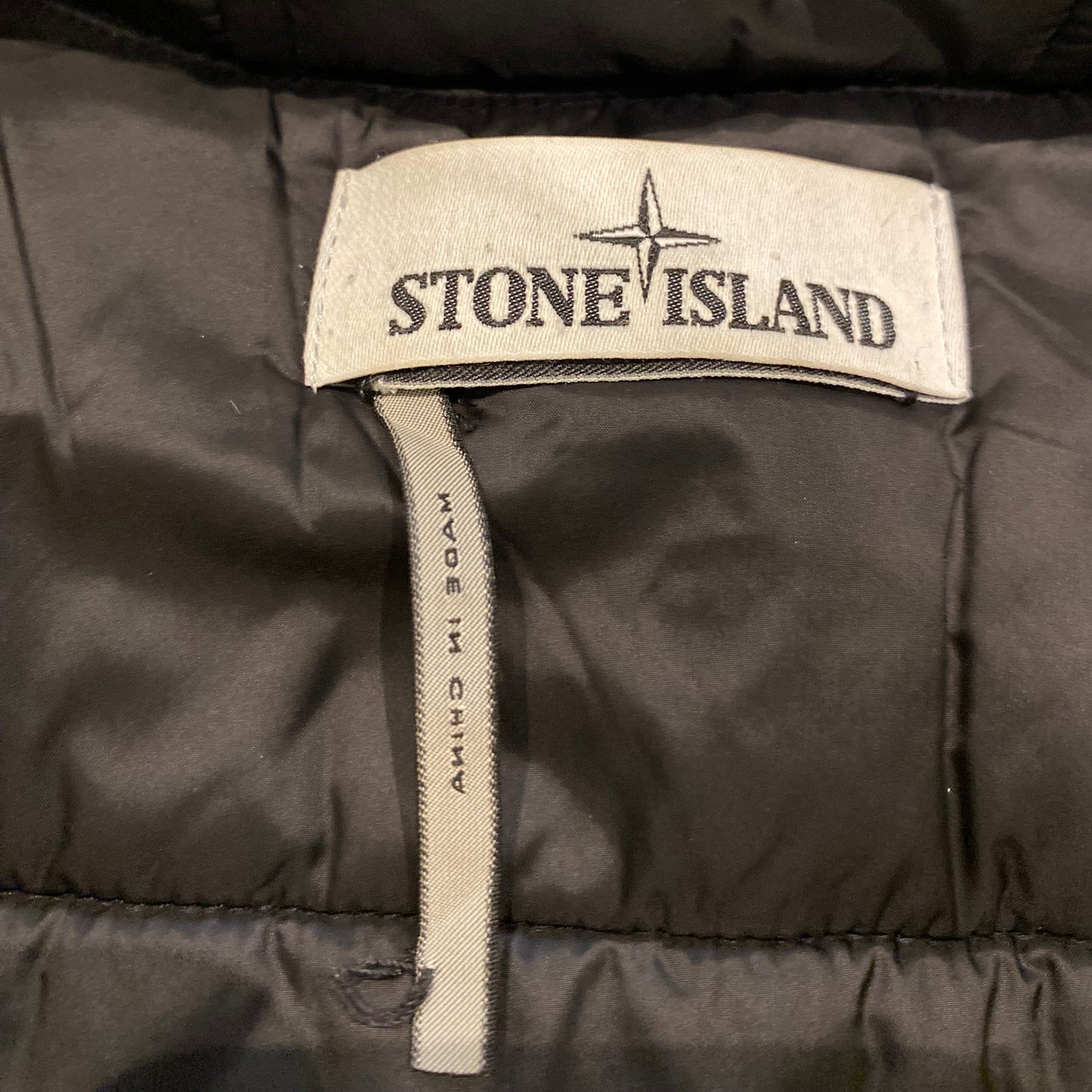 STONE ISLAND PRIMALOFT JACKET (M)