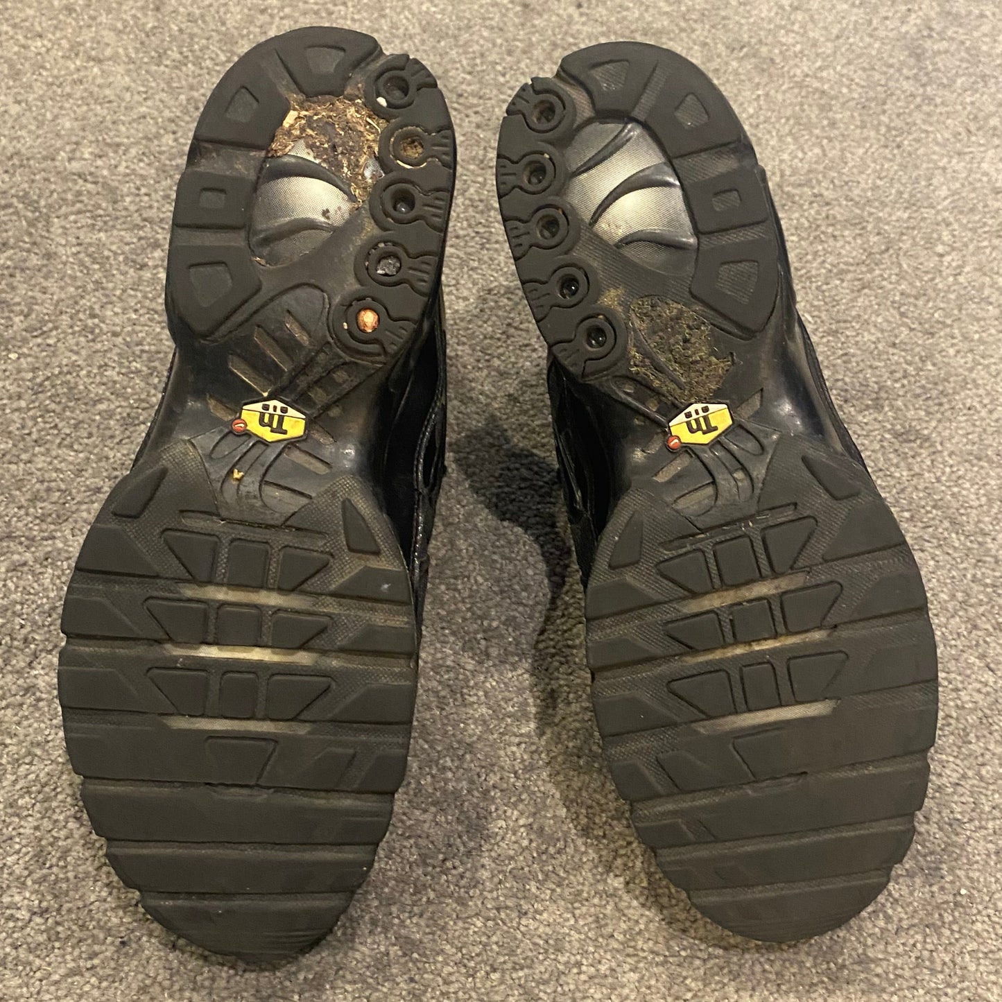 NIKE TN "TRIPLE BLACK" (12)
