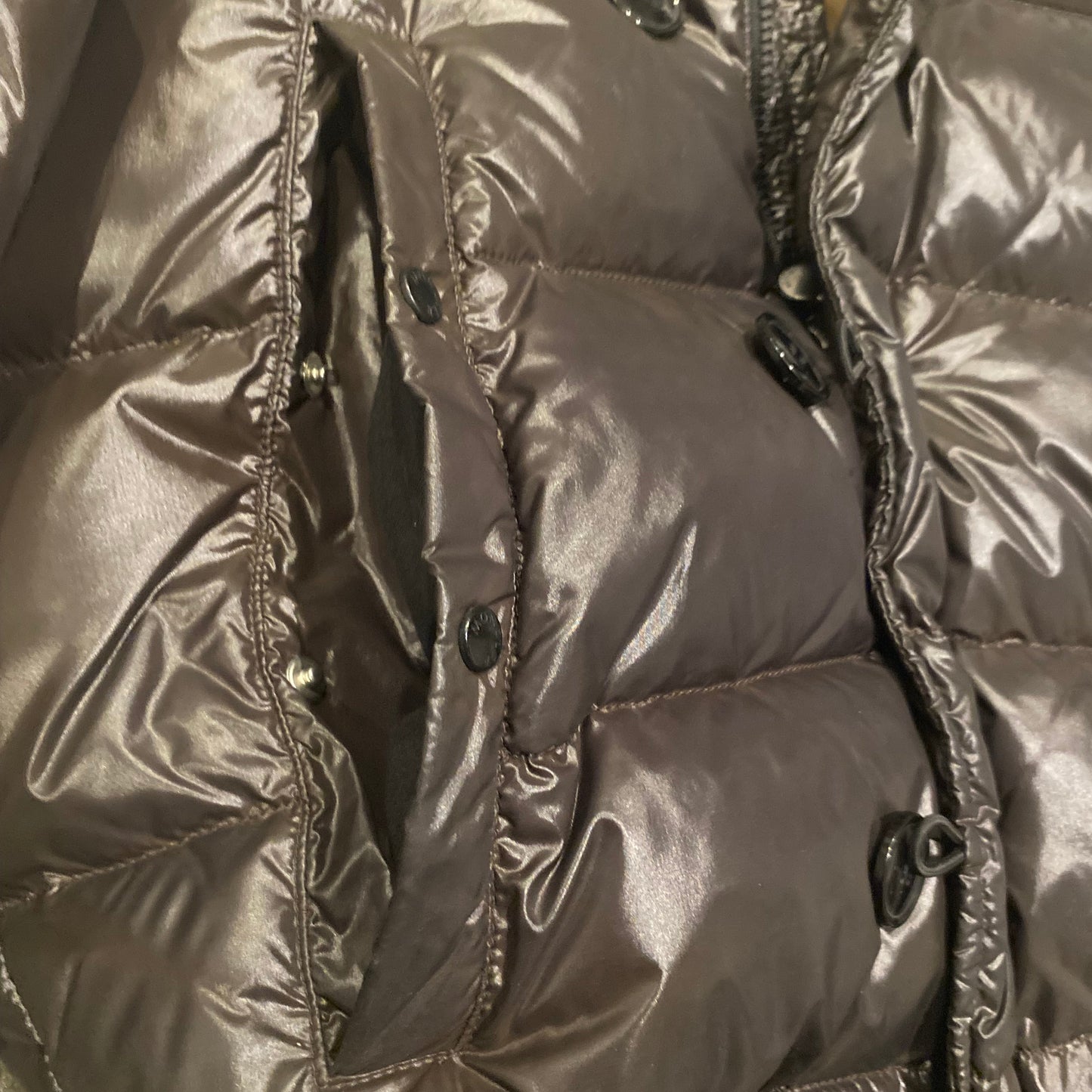MONCLER PUFFER JACKET (S)